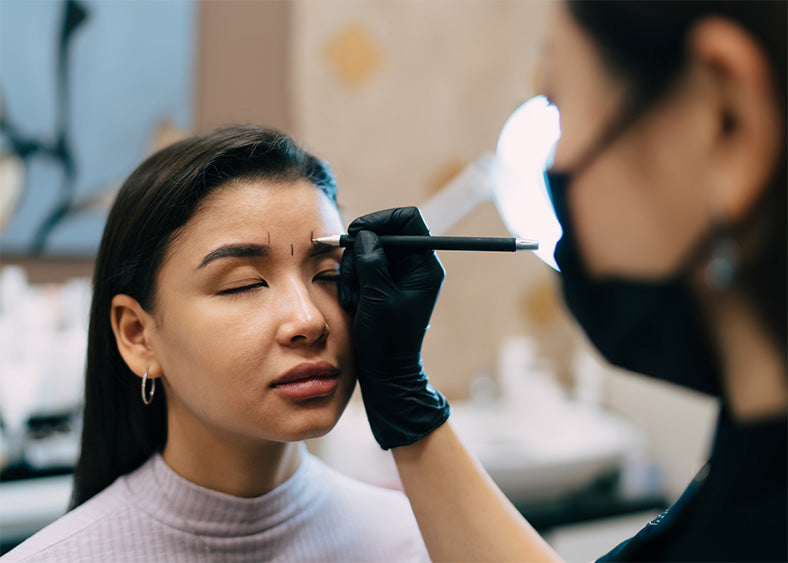 Logrando Precisión en Microblading Consejos para Trazos Perfectos