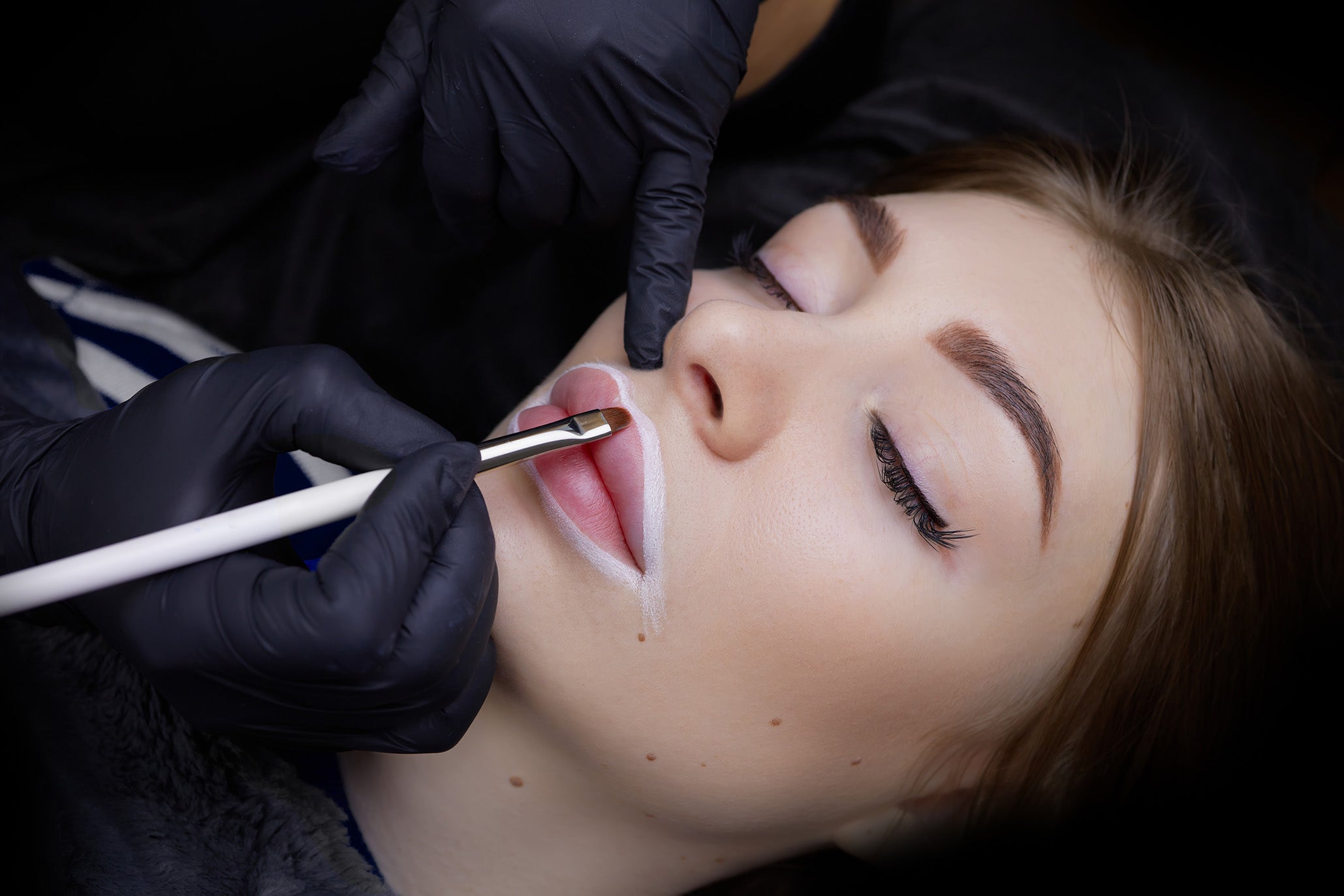 Enhance Lip Mapping Precision: Utilizing Essential Products in PMU Lip Blush Treatments