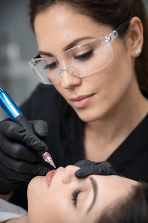 3X Head-Mounted HD Magnifying Glasses (Black) for PMU & Tattoo Detail Work – professional permanent makeup & beauty product