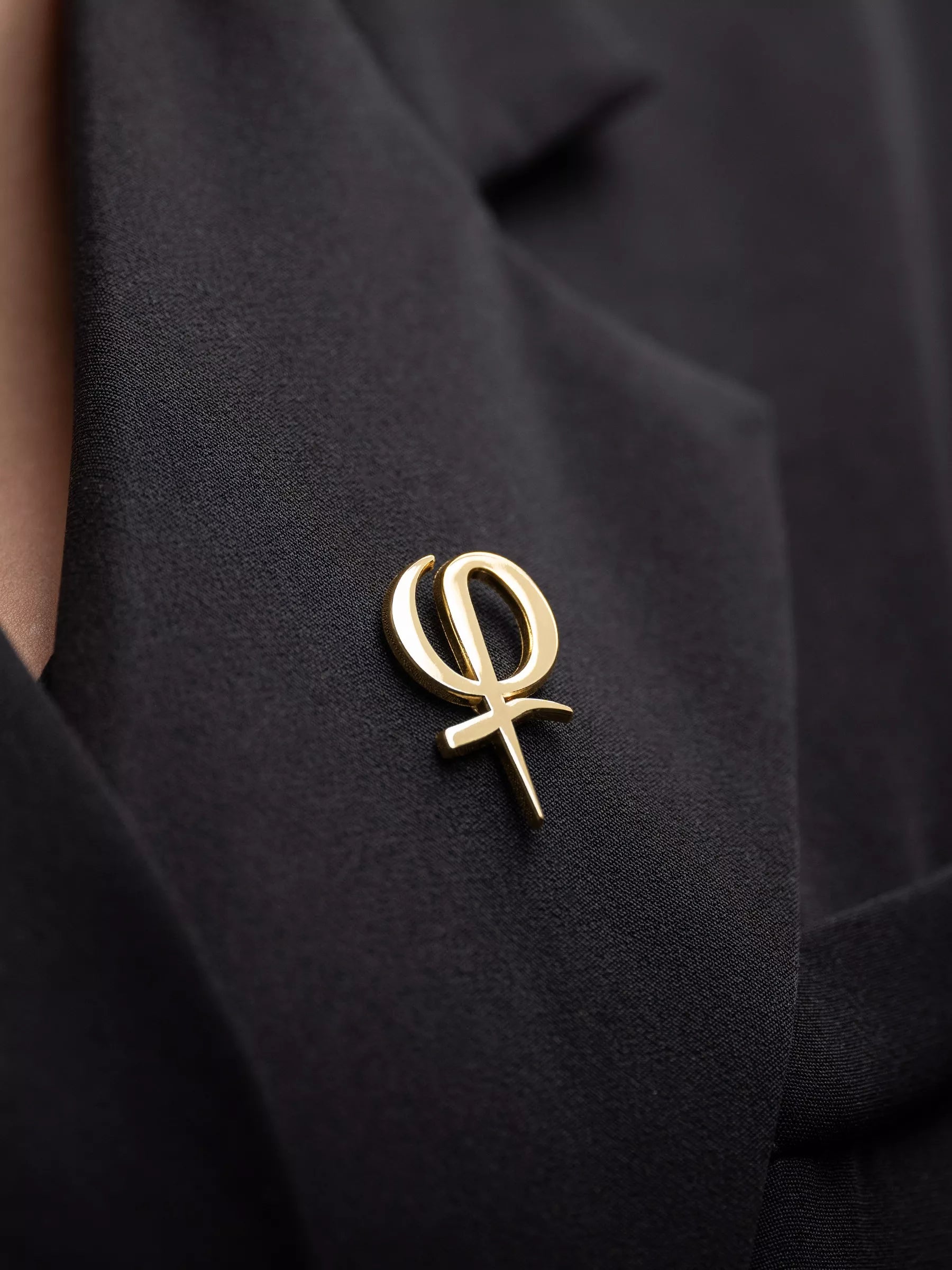 Phi Pin – professional permanent makeup & beauty product